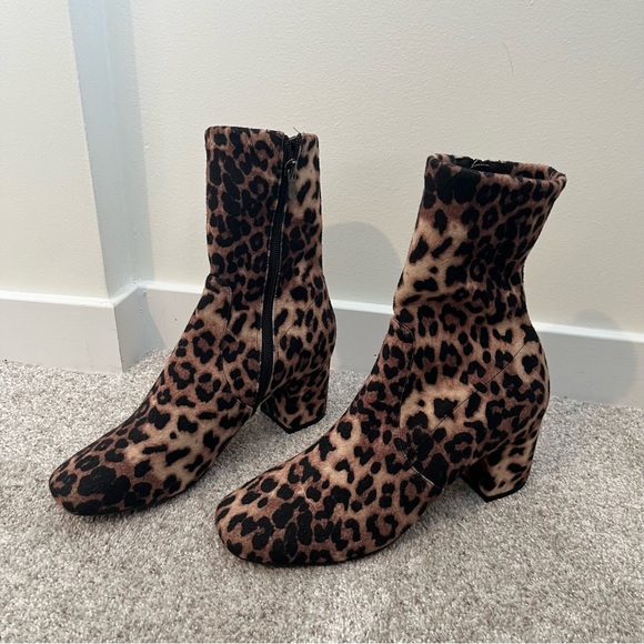 Anthropologie Shoes - Anthropologie Silent D Leopard Print Boots